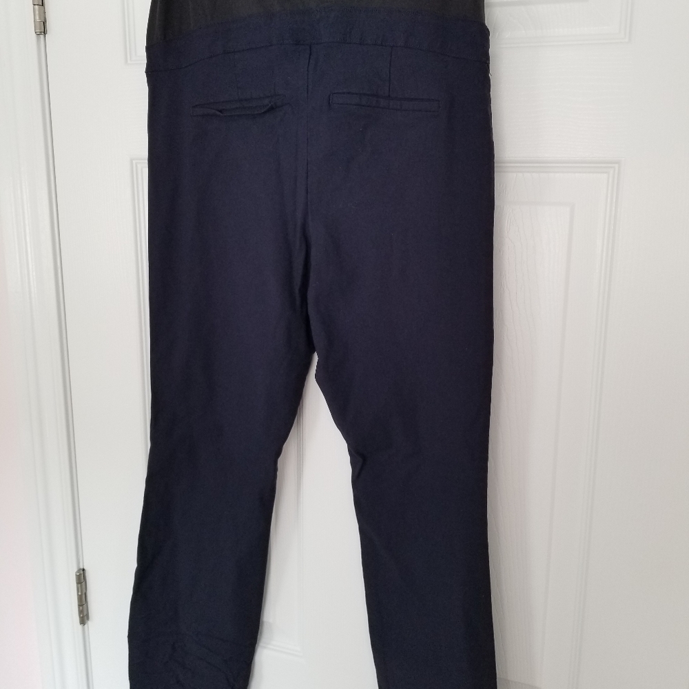 Maternity pants - Picture 2 of 3